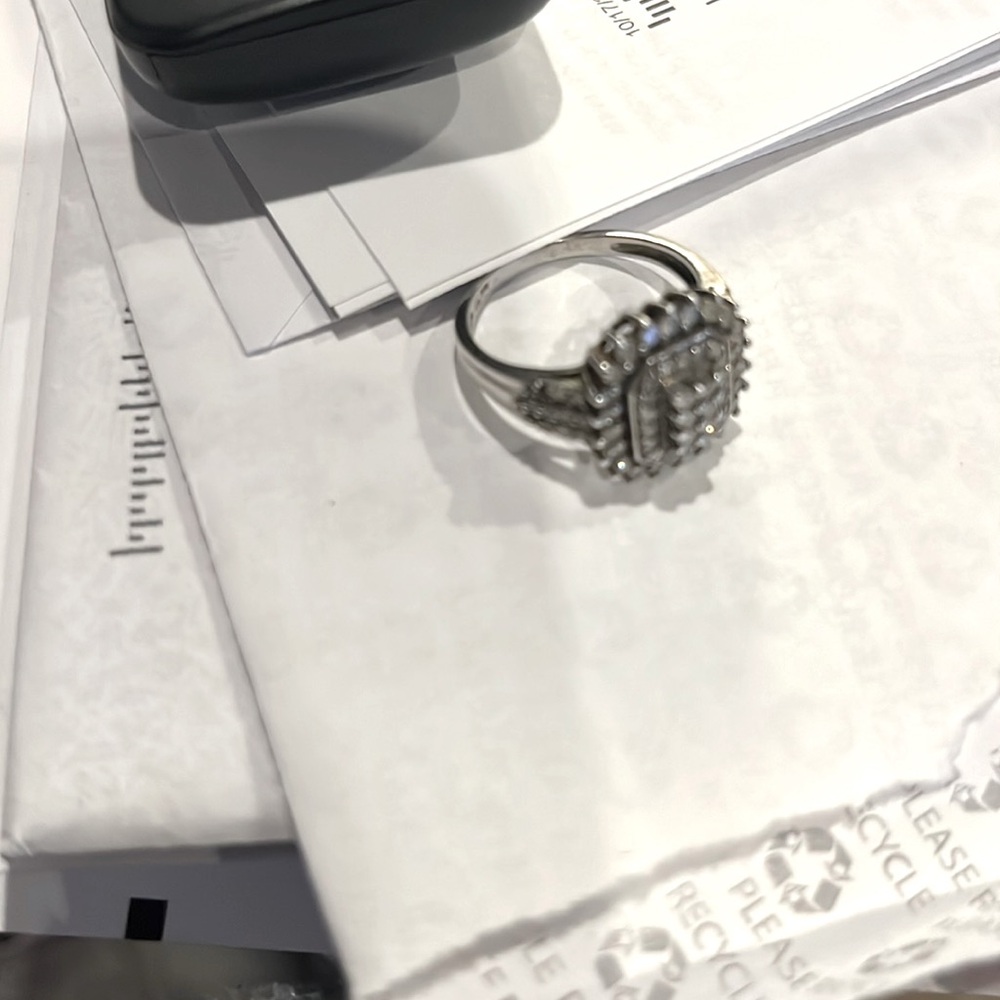 Sterling silver 2 karats natural diamond cluster female ring